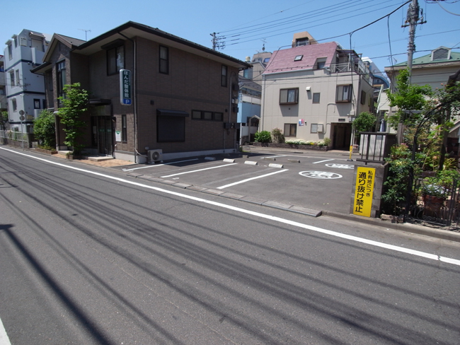 リベロ国分寺駐車場